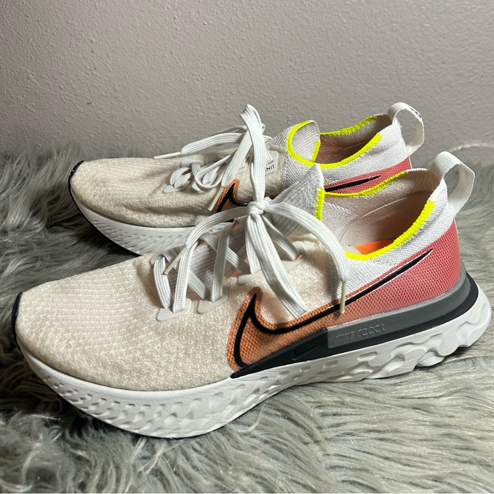Nike React Infinity Run 'Platinum Tint Pink Blast' White Sneaker Sz 10 - Picture 6 of 11